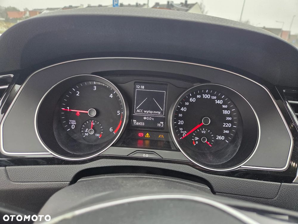 Volkswagen Passat Variant 2.0 TDI SCR BlueMotion Comfortline - 14
