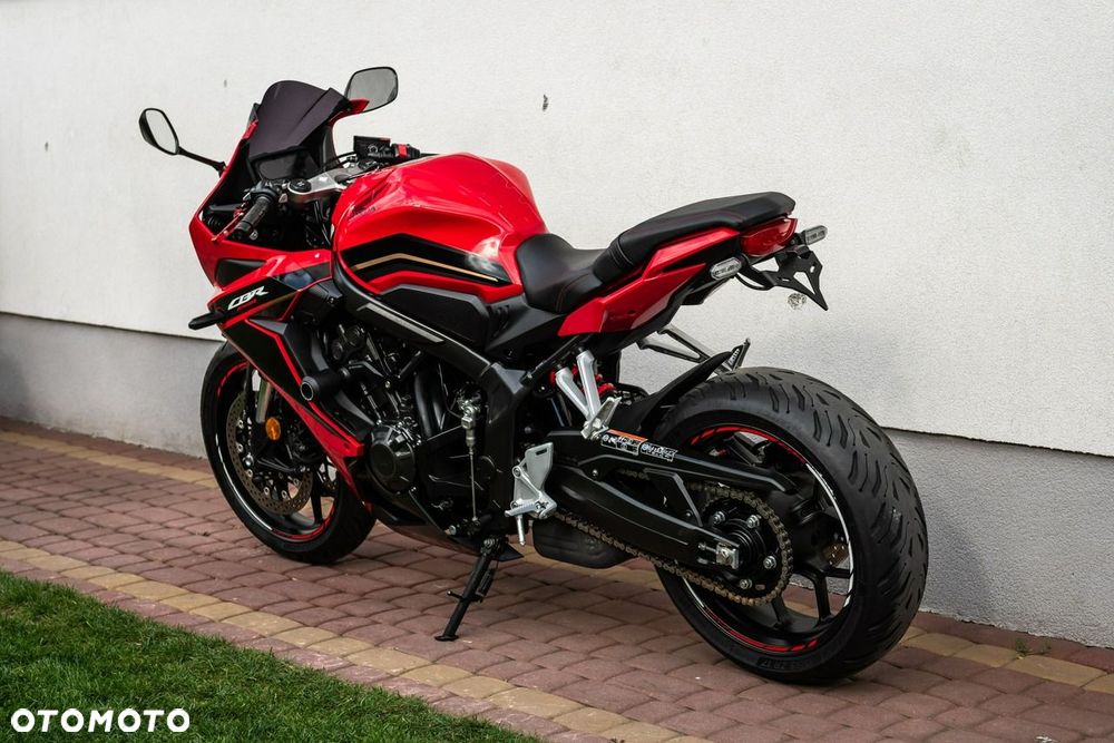 Honda CBR - 8