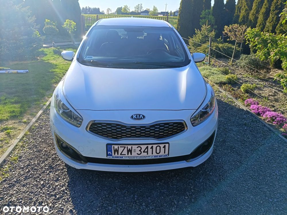 Kia Ceed 1.6 CRDi Smart - 2