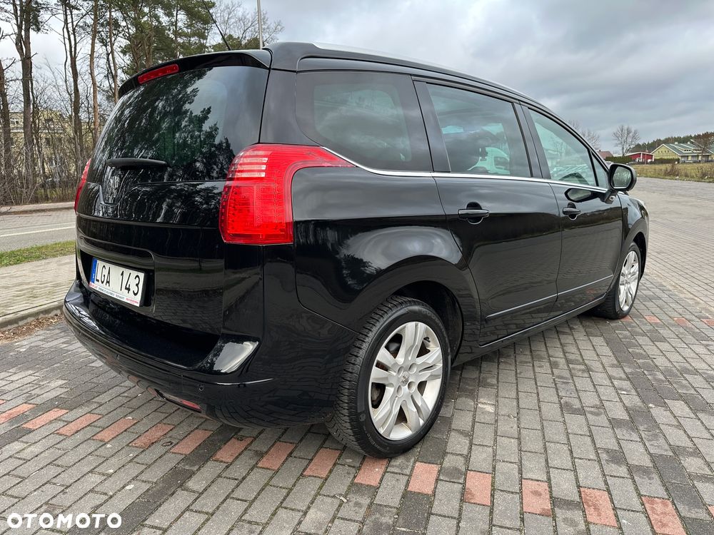 Peugeot 5008 HDI FAP 150 Family Plus - 9