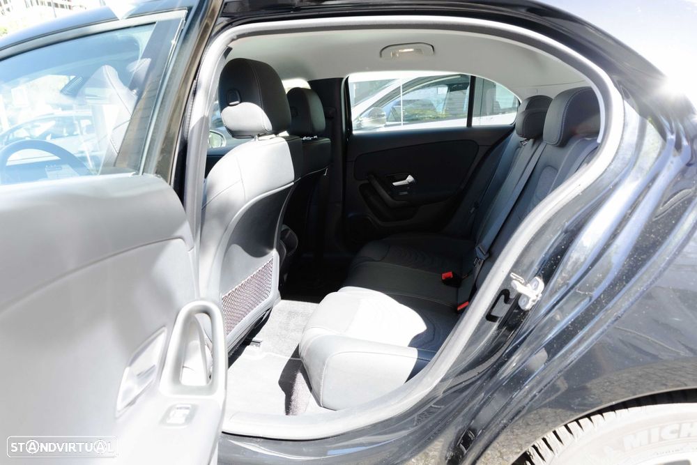 Mercedes-Benz A 180 - 22