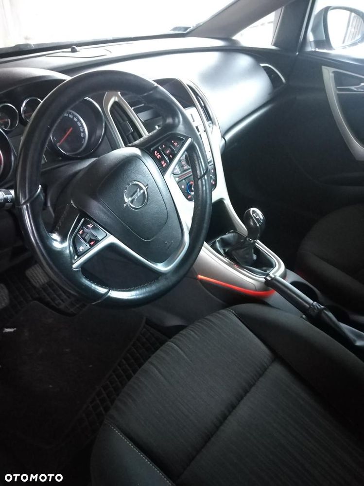 Opel Astra 1.7 CDTI - 8