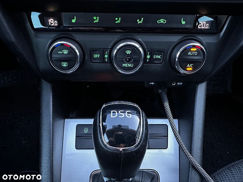 Skoda Octavia 1.8 TSI Elegance DSG - 17