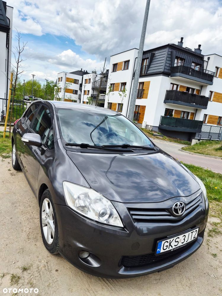 Toyota Auris 1.6 Luna - 11