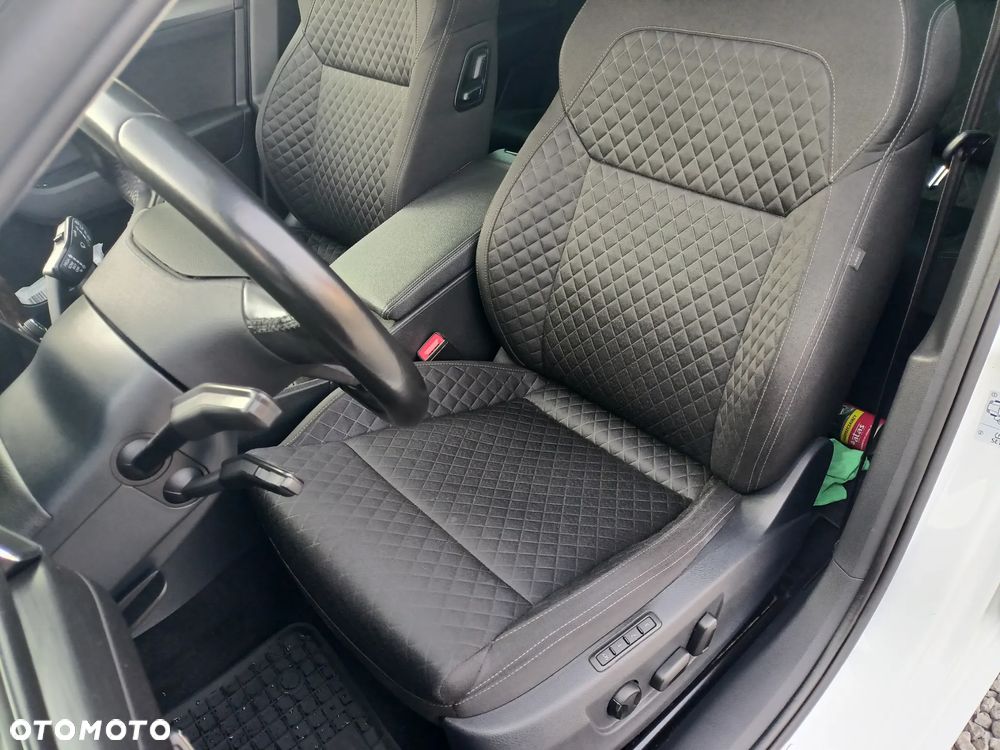 Skoda Superb 2.0 TDI Style - 29