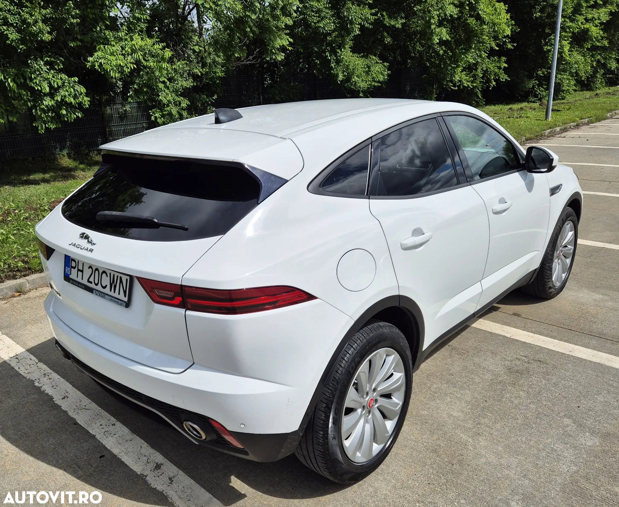 Jaguar E-Pace D150 AWD SE - 10