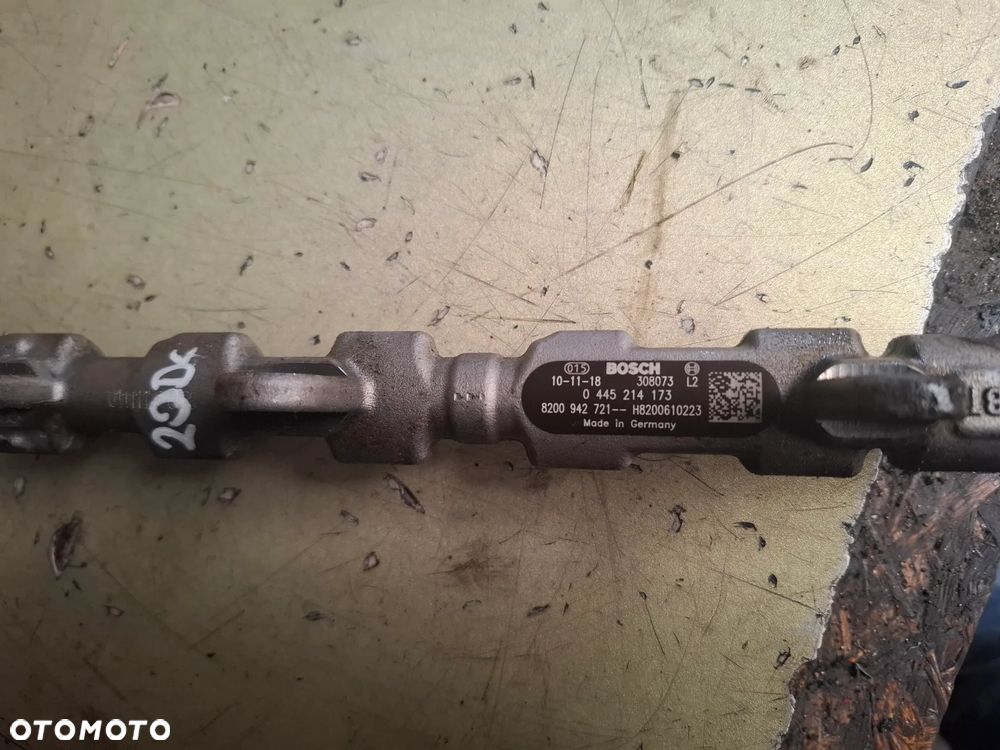 RENAULT NISSAN 2,0 DCI M9R listwa wtryskowa 0445214173