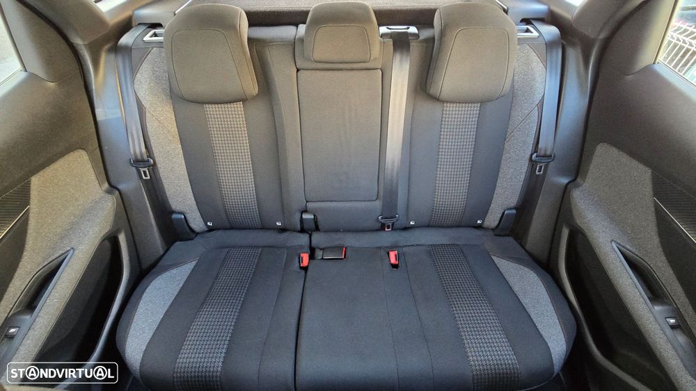 Peugeot 3008 1.5 BlueHDi Active - 52