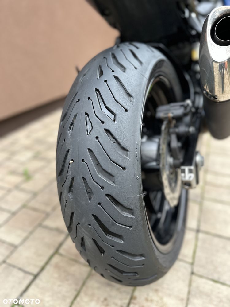 Suzuki GSX - 8