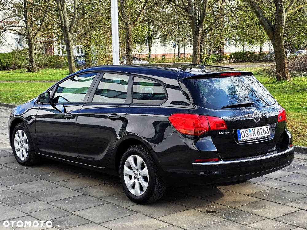 Opel Astra 1.6 Exklusiv - 4