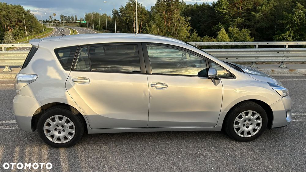 Toyota Verso 1.6 Active - 4