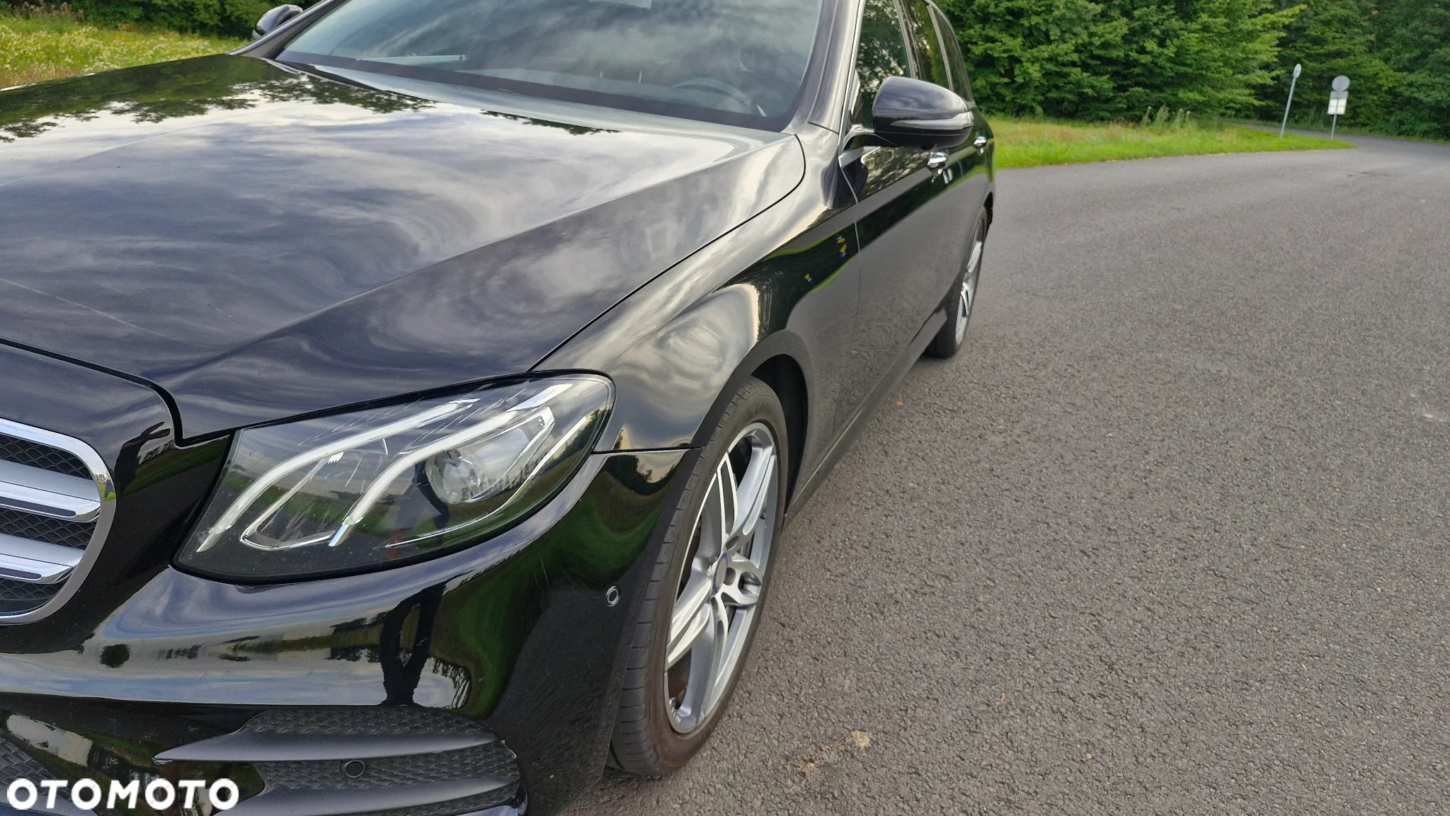 Mercedes-Benz Klasa E 220 d T 9G-TRONIC AMG Line - 3