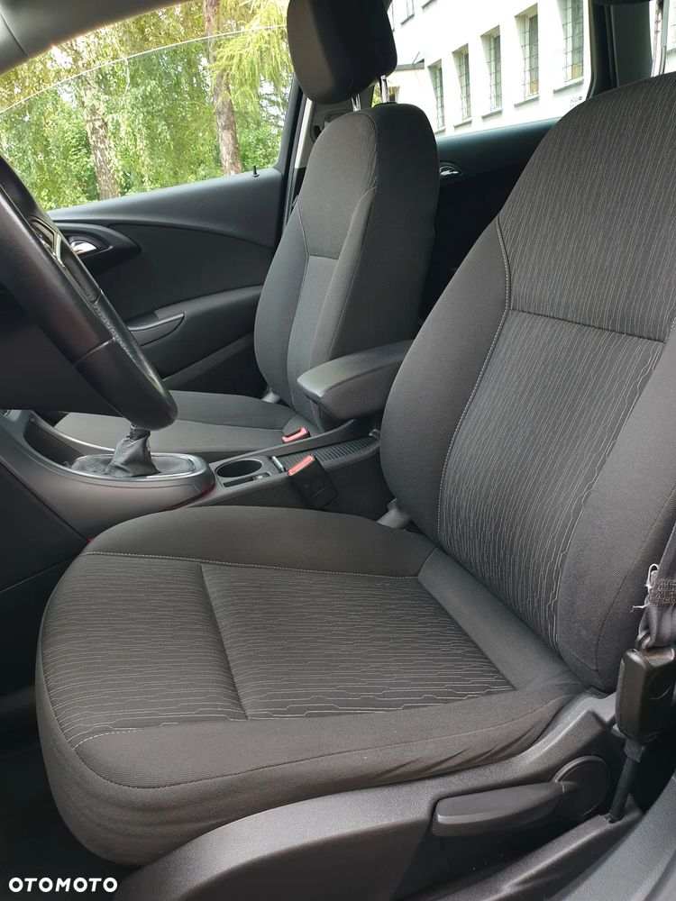 Opel Astra 1.4 Turbo Cosmo - 8