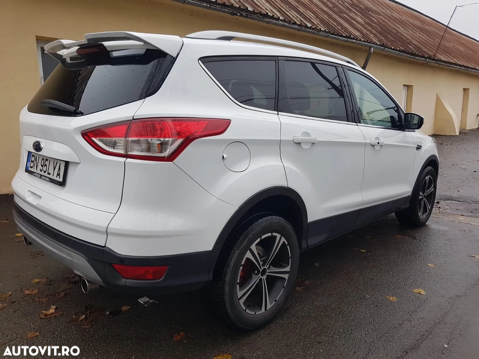 Ford Kuga 2.0 TDCi 4x4 Aut. Titanium - 6
