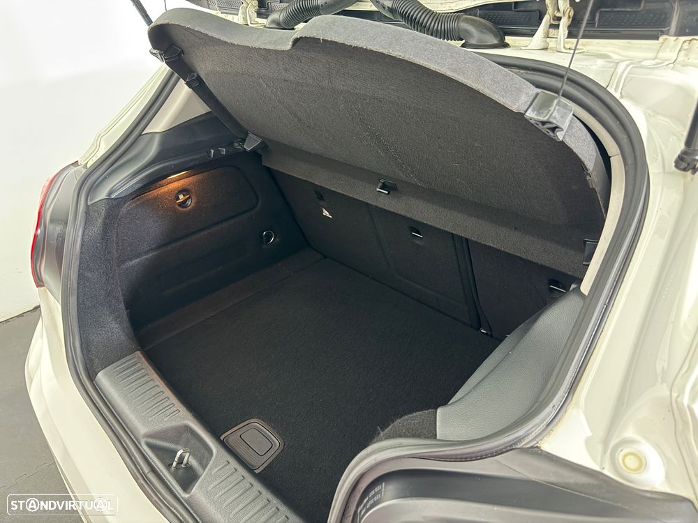 Mercedes-Benz A 180 d Urban Aut. - 27