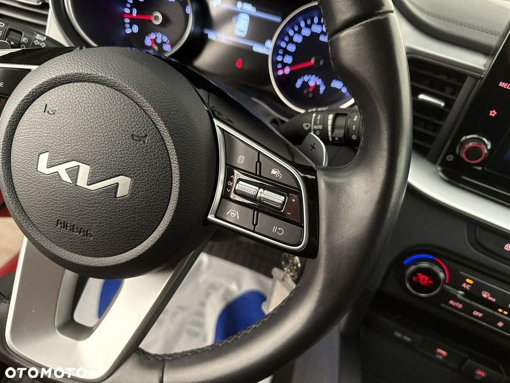 Kia Ceed - 26