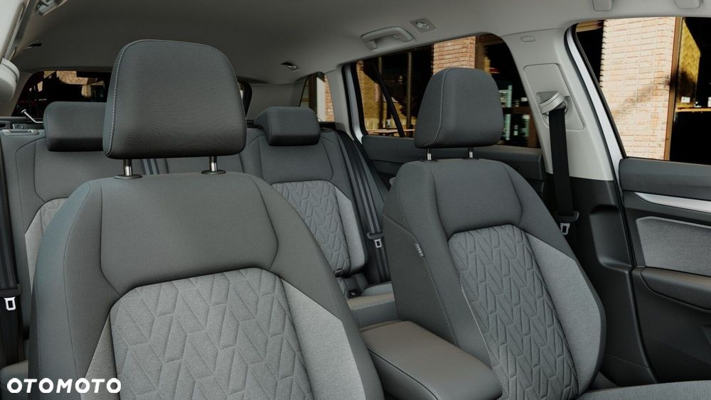 Volkswagen Golf Variant - 11