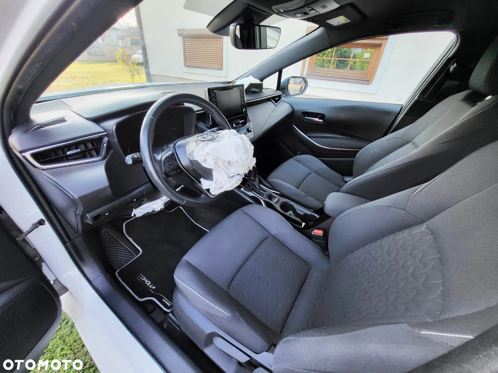 Toyota Corolla 1.8 Hybrid Comfort - 10