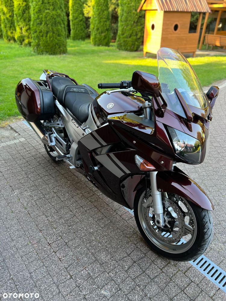 Yamaha FJR - 6