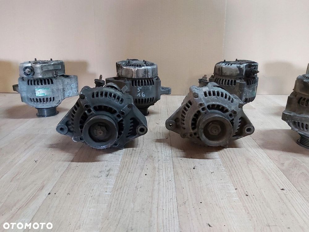 TOYOTA CELICA V 1,6 alternator 1,8 7a-fe Corolla E9 Carina 27060-16170 - 3
