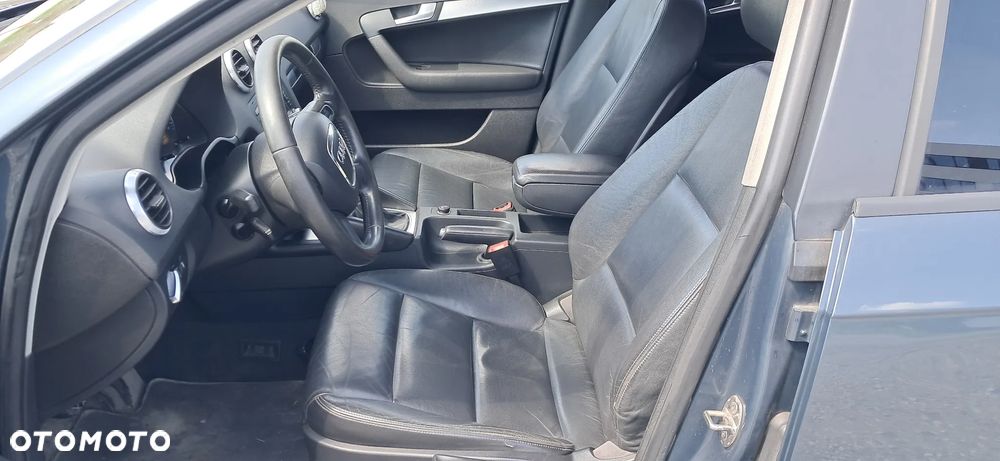 Audi A3 Sportback 1.6 TDI DPF Attraction - 10