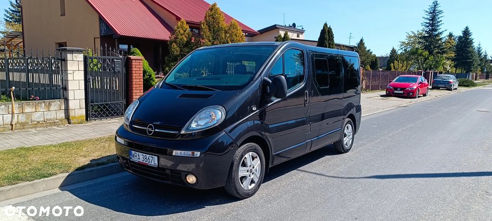 Opel Vivaro - 1