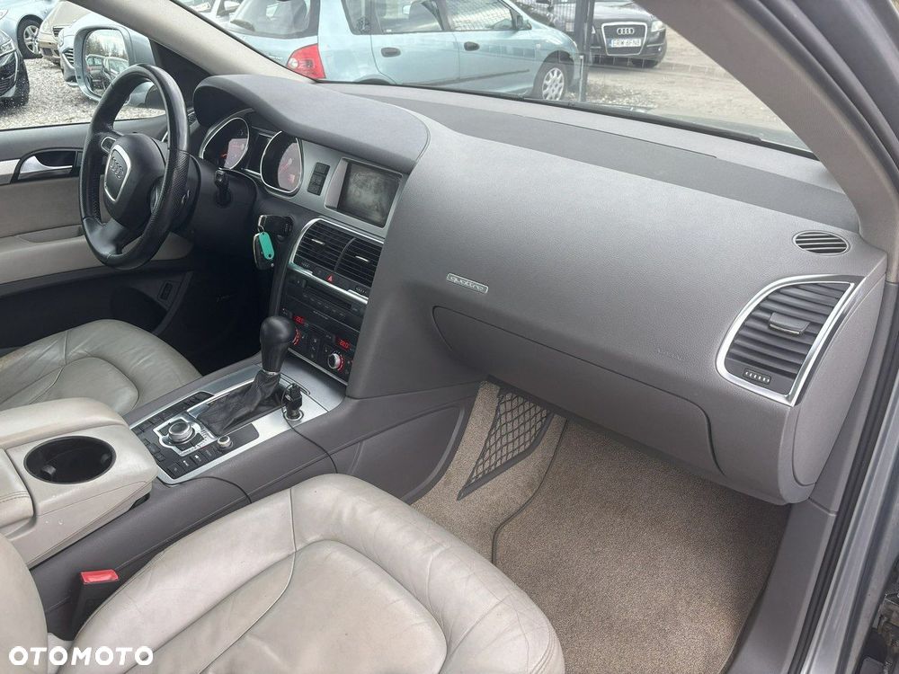 Audi Q7 - 40