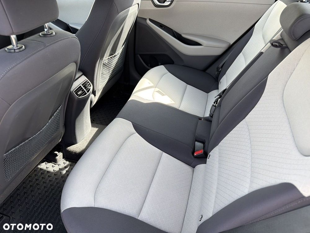 Hyundai IONIQ Hybrid Premium - 35