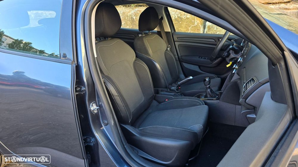 Renault Mégane 1.5 dCi Zen ECO - 27