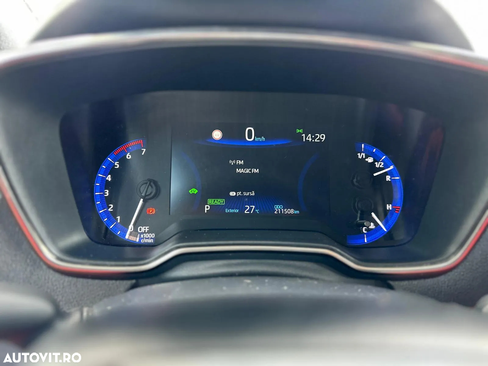 Toyota Corolla 1.8 Hybrid Touring Sports - 9