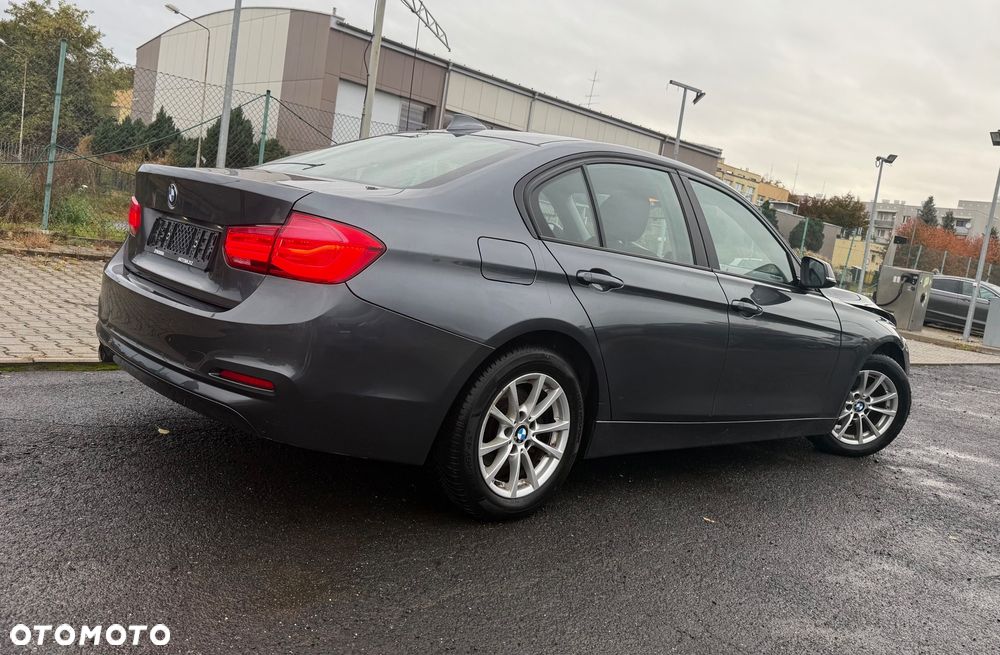 BMW Seria 3 318d Modern Line - 7