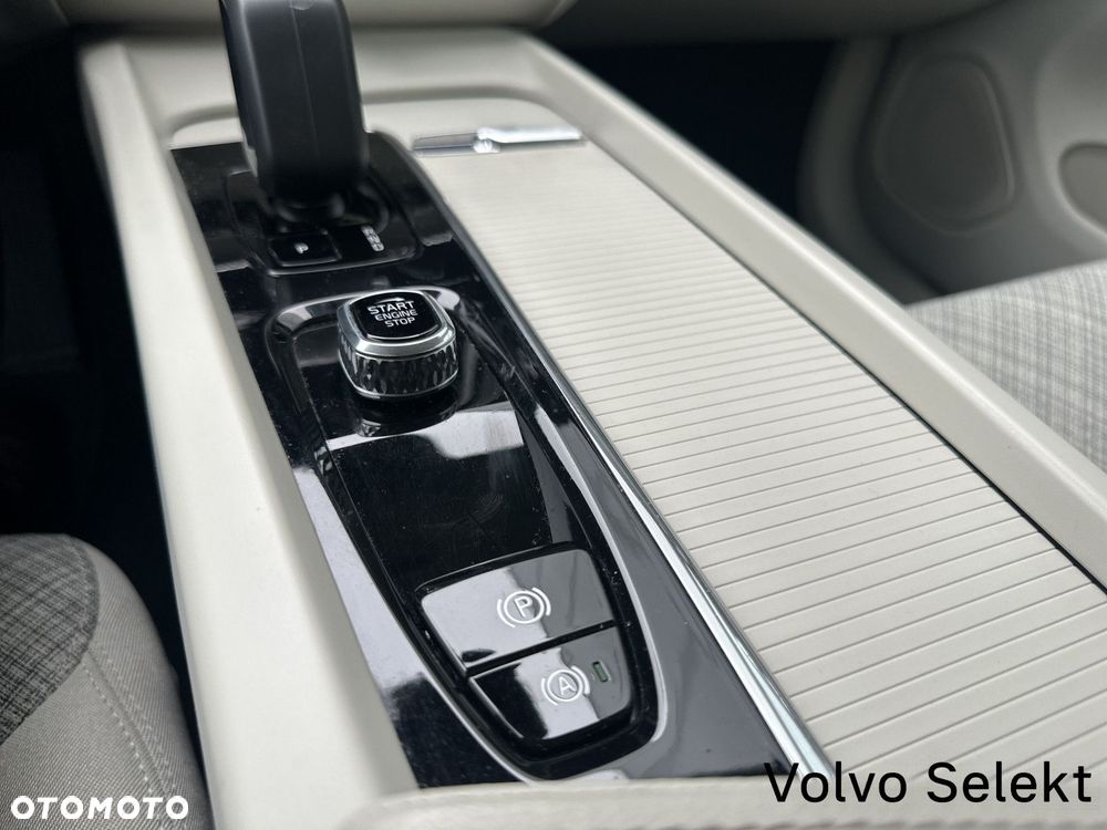 Volvo XC 60 - 21