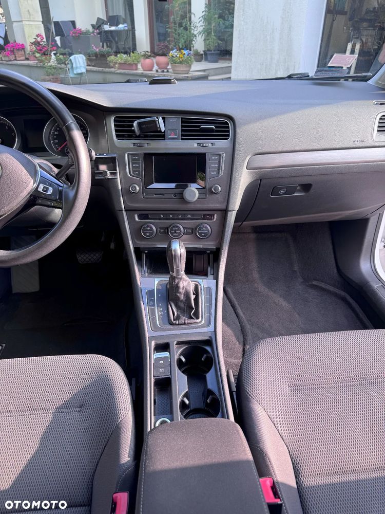 Volkswagen Golf VII 1.4 TSI BMT Comfortline DSG - 11