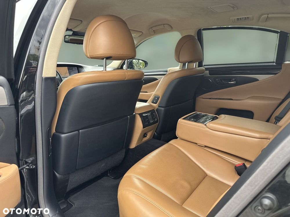 Lexus LS 460 Elite AWD - 12