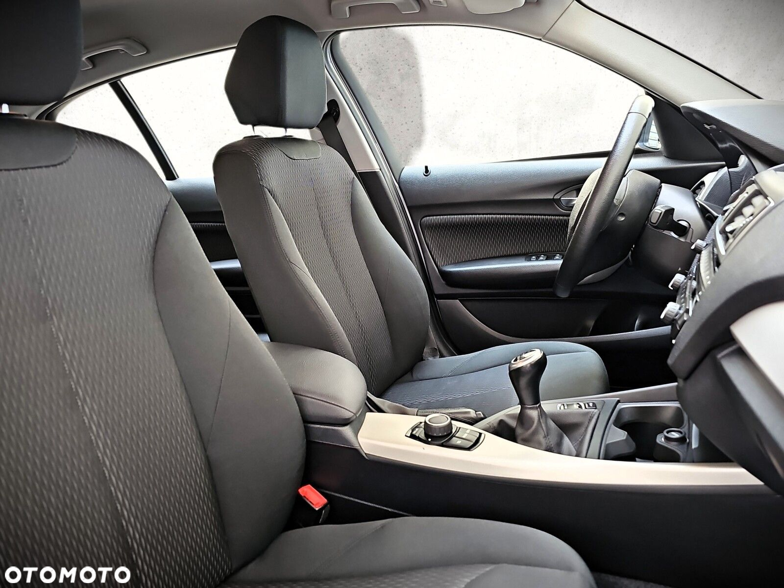 BMW Seria 1 - 15
