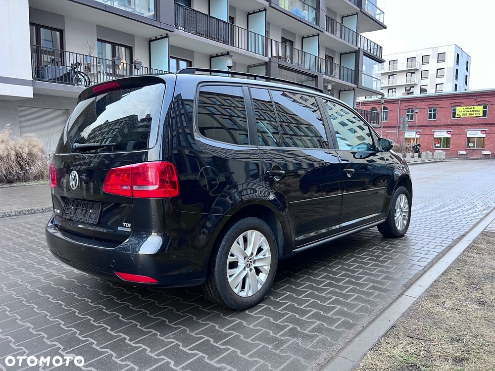 Volkswagen Touran - 3