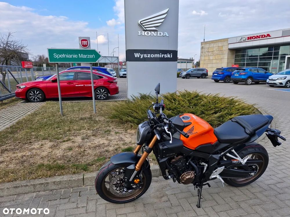 Honda CB - 2