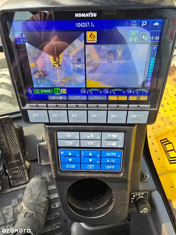 Komatsu - 5