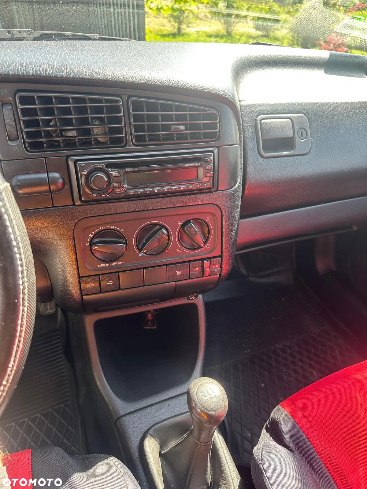 Volkswagen Golf - 5