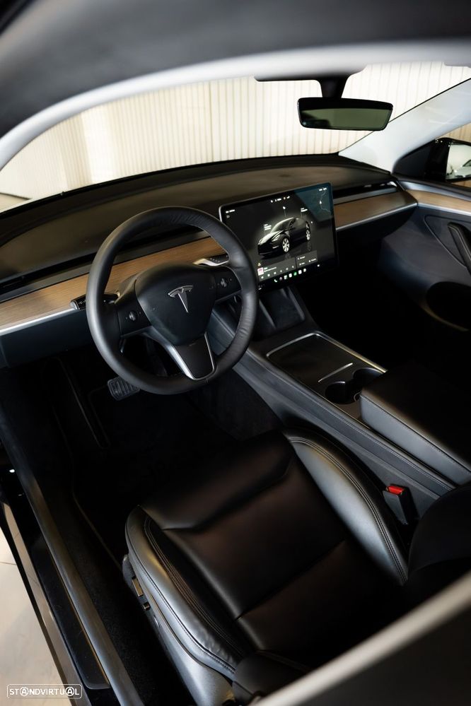 Tesla Model Y Tração Traseira - 19