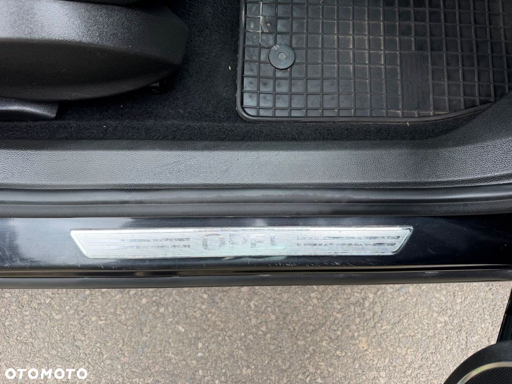 Opel Astra 1.4 T Essentia - 14