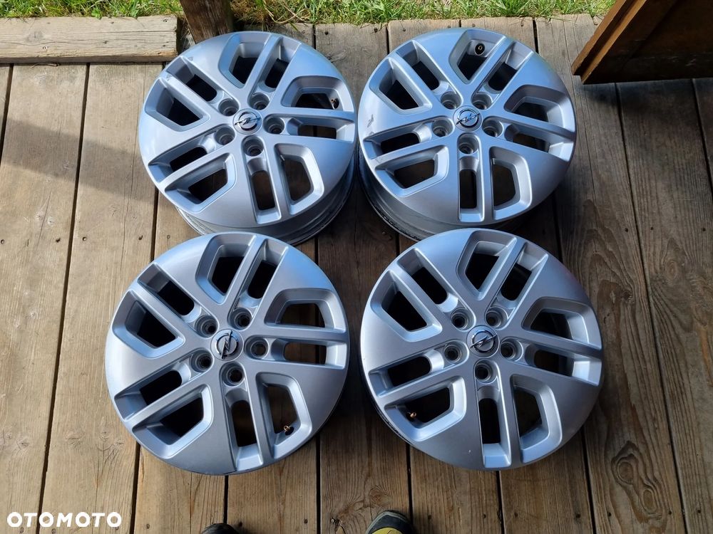 OPEL VIVARO II ,RENAULTRAFIC III,NISSAN alu 6X17 ET50 5X114,3 bdb stan - 1