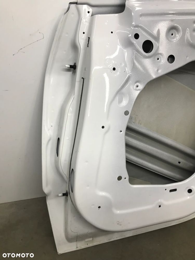 Drzwi Tesla Y 20- lewe tylne lewy tył - 10