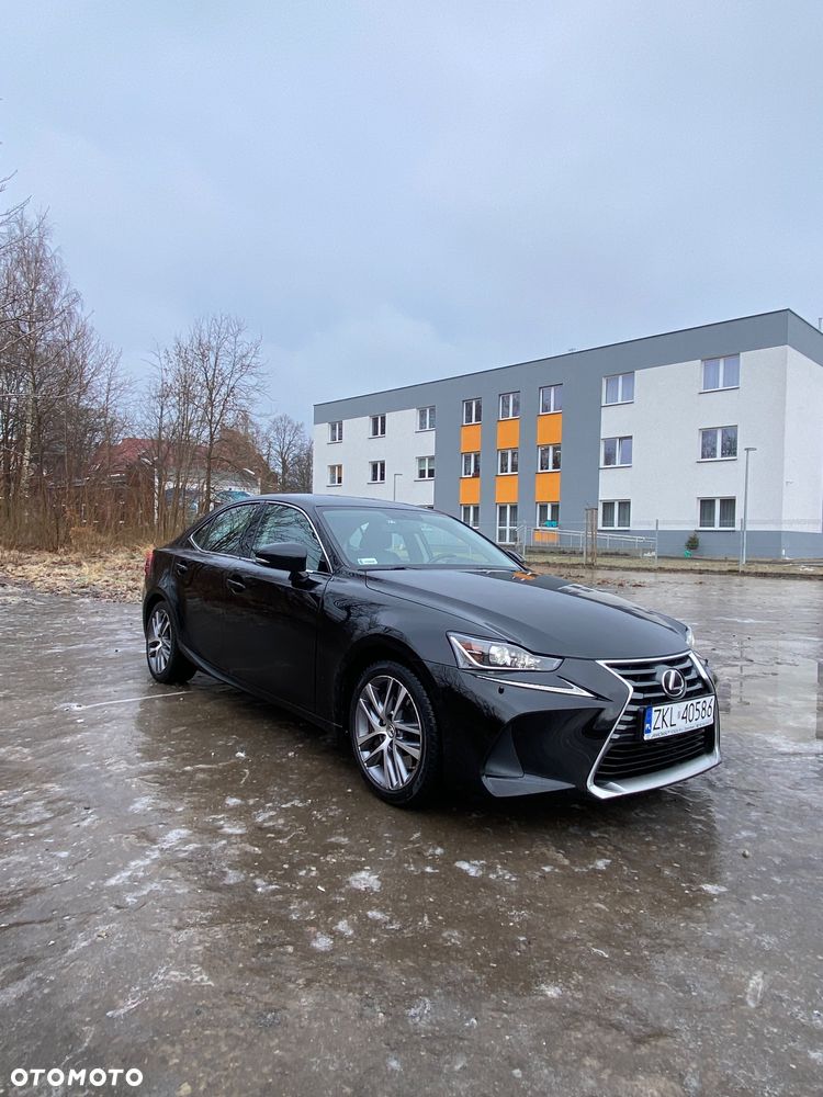 Lexus IS 200t / 300 Elegance - 11