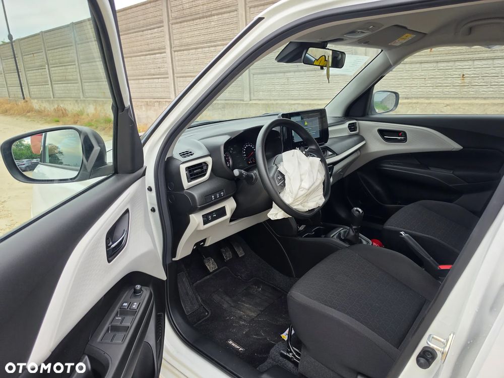 Suzuki Swift 1.2 Dualjet Hybrid MT Club - 7