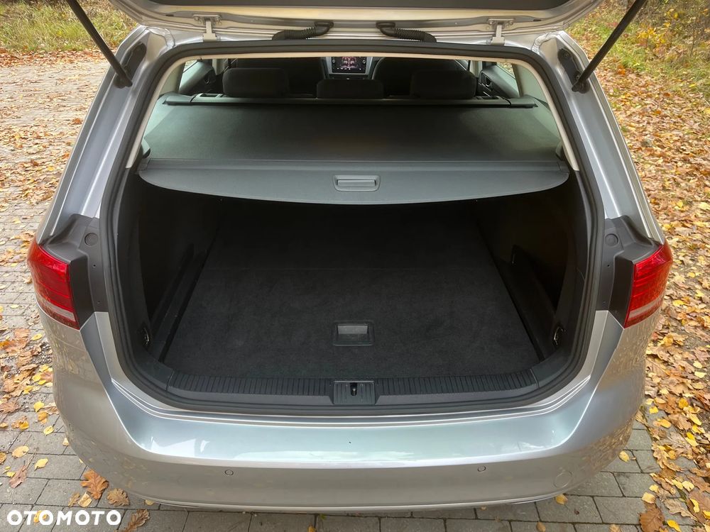 Volkswagen Passat Variant 1.4 TSI BMT Trendline - 33