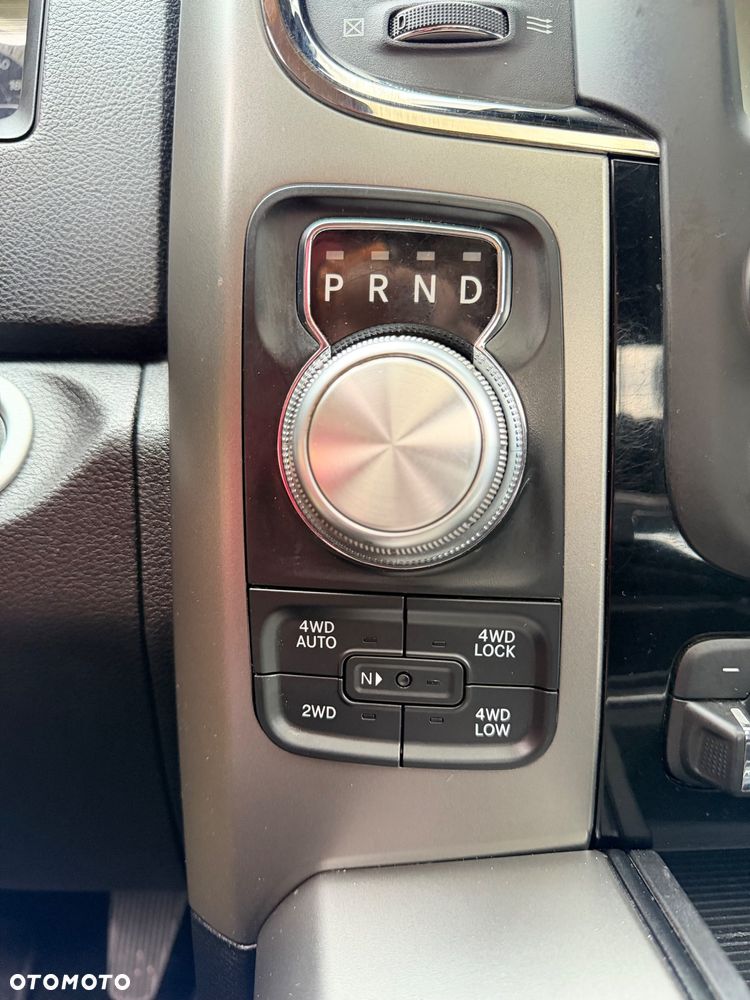 Dodge RAM 5.7 4x4 - 15
