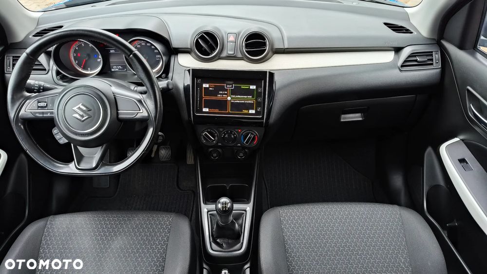 Suzuki Swift 1.2 Premium Plus - 13