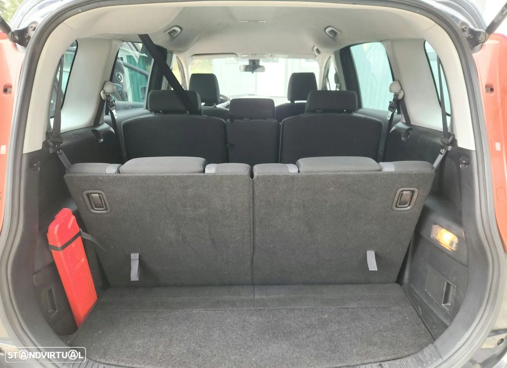 Mazda 5 MZR-CD 2.0 Exclusive - 18