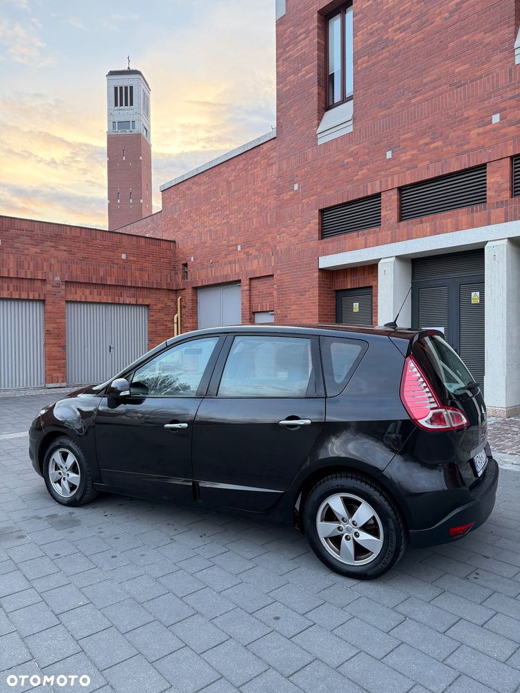 Renault Scenic 2.0 16V Expression - 17